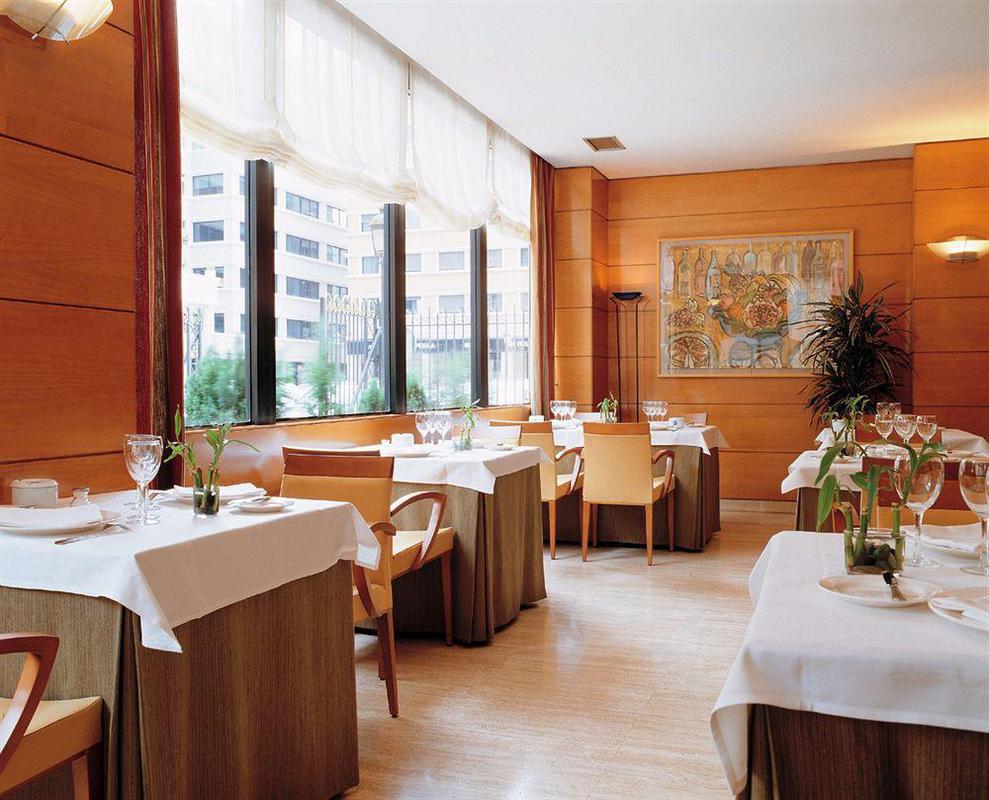 Nh Suites Prisma Μαδρίτη Εστιατόριο φωτογραφία